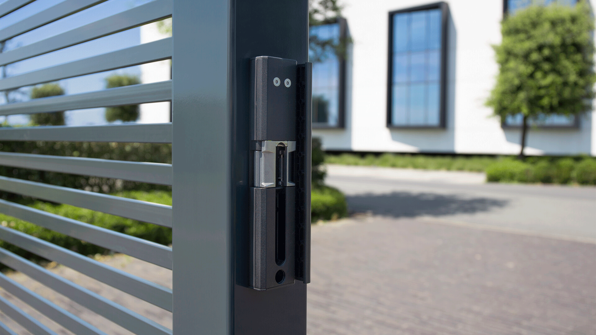 Elektromos zárfogadó rászerelhető zárakhoz – Modulec SA (NC)